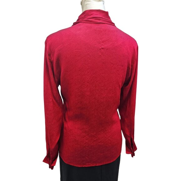 Dior. Vintage, Red 100% Silk Blouse w/ French Cuffs. Size: 6 - Picture 3 of 8